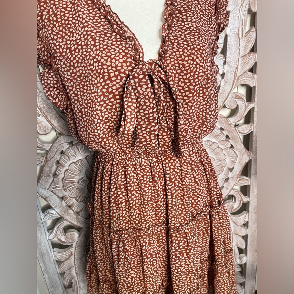 The Boardwalk Rust/Burnt/Brown Orange Print Ruffle Tie Cut Out Mini Dress Sz L - Picture 2 of 7